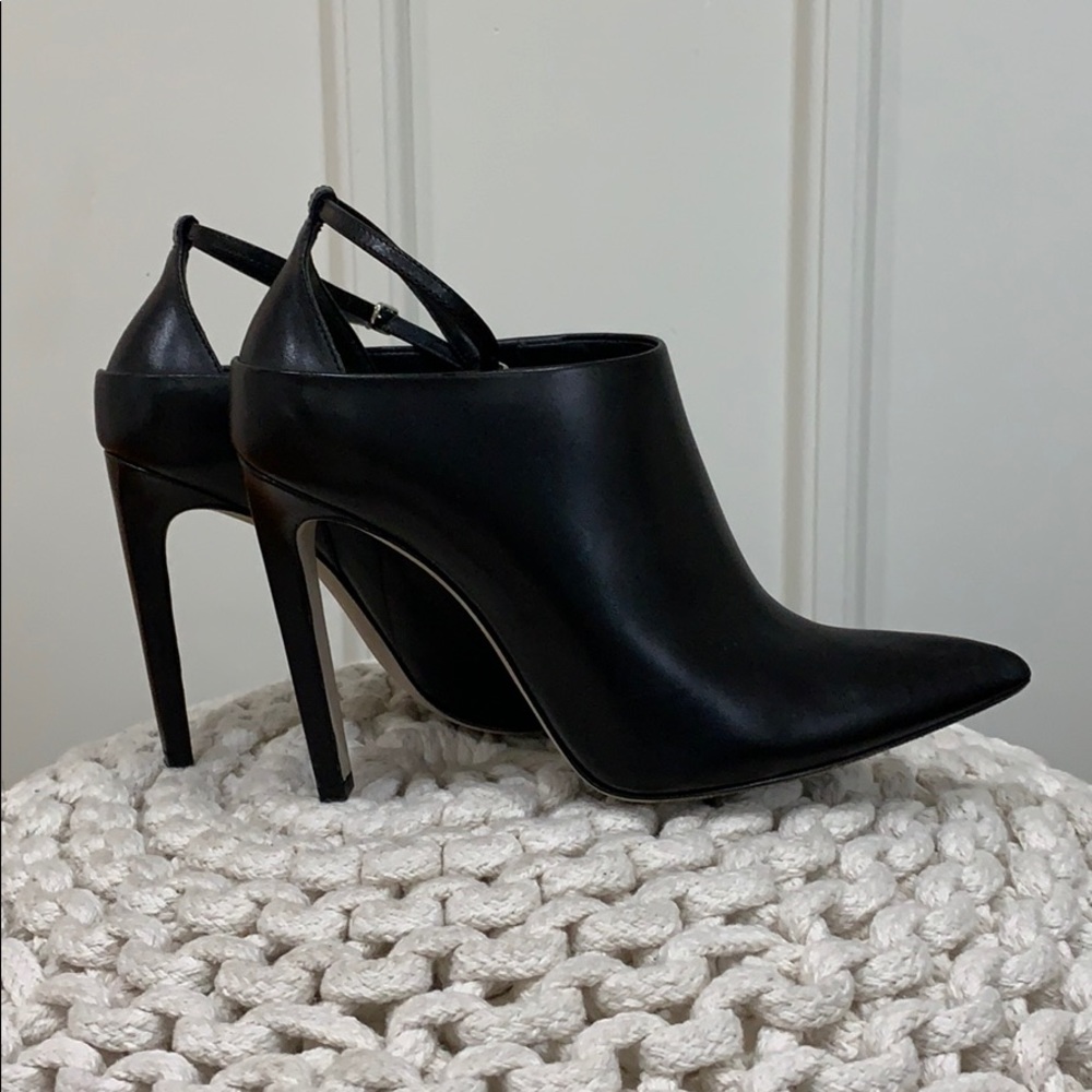 Alexander Wang black leather ankle boot. Size 38